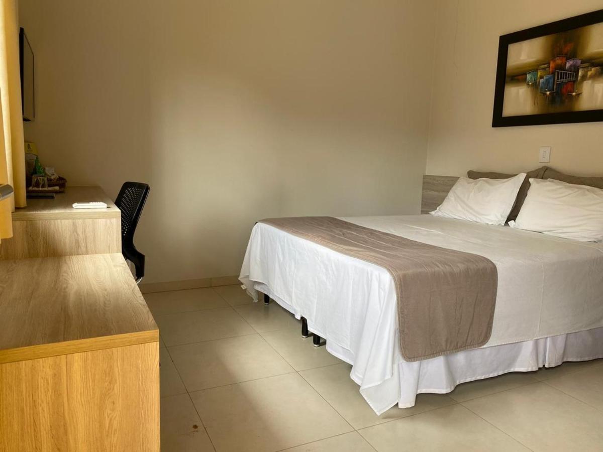 Rossi Hotel Comodoro Buitenkant foto