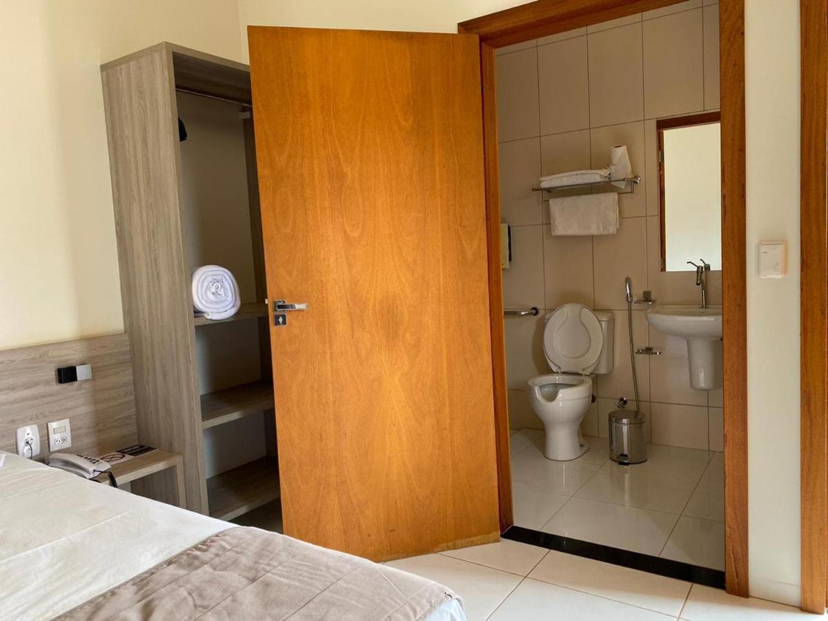 Rossi Hotel Comodoro Buitenkant foto