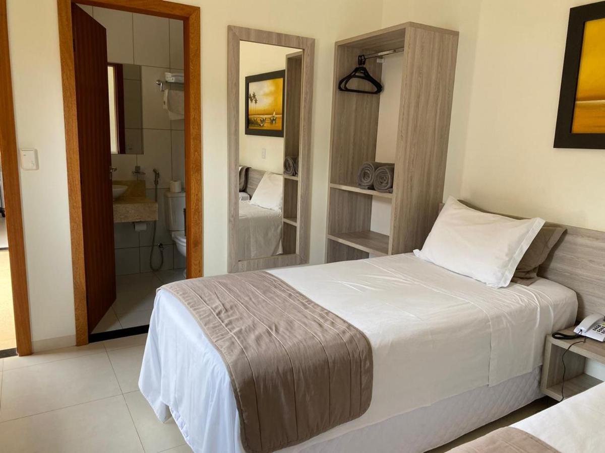 Rossi Hotel Comodoro Buitenkant foto
